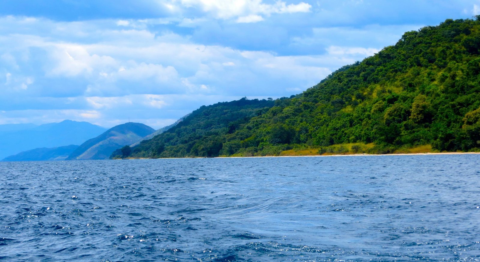 Gombe_Stream_National_Park_Boating_71